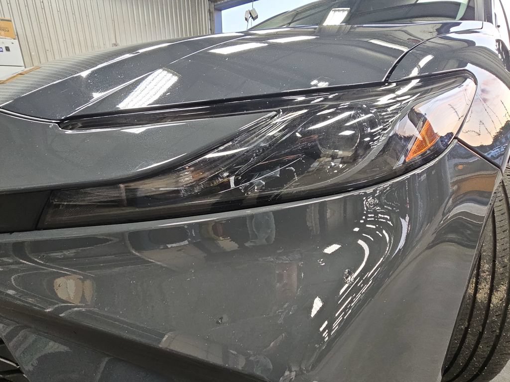 Used 2025 Toyota Camry LE FWD image 27