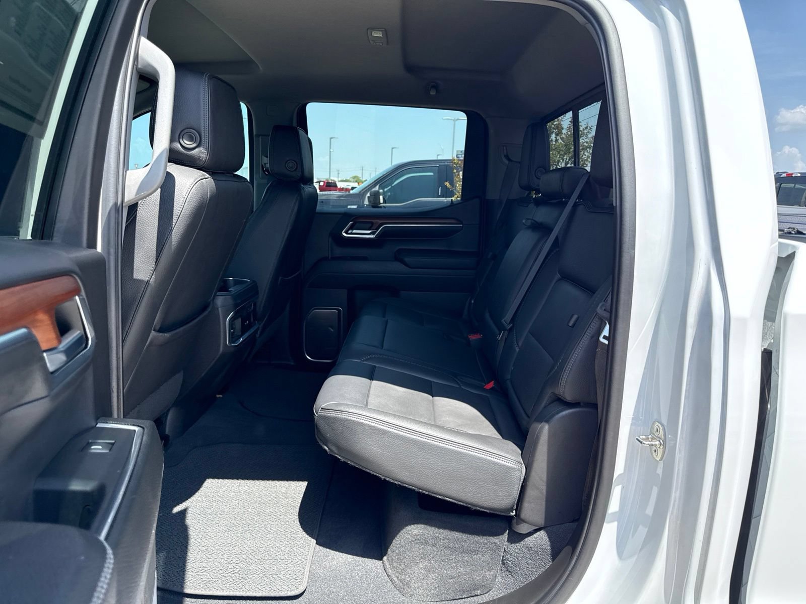 Used 2023 GMC Sierra 1500 Denali RWD image 42