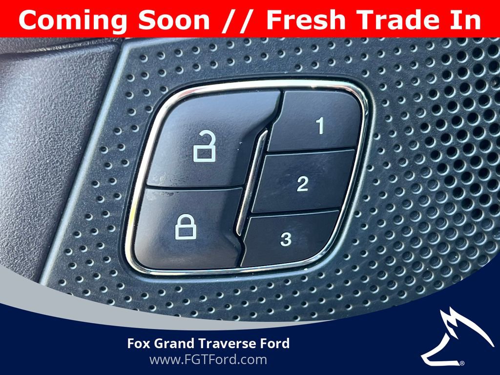 Certified 2024 Ford Edge Titanium w/ Class II Trailer Tow Package AWD/4WD image 18