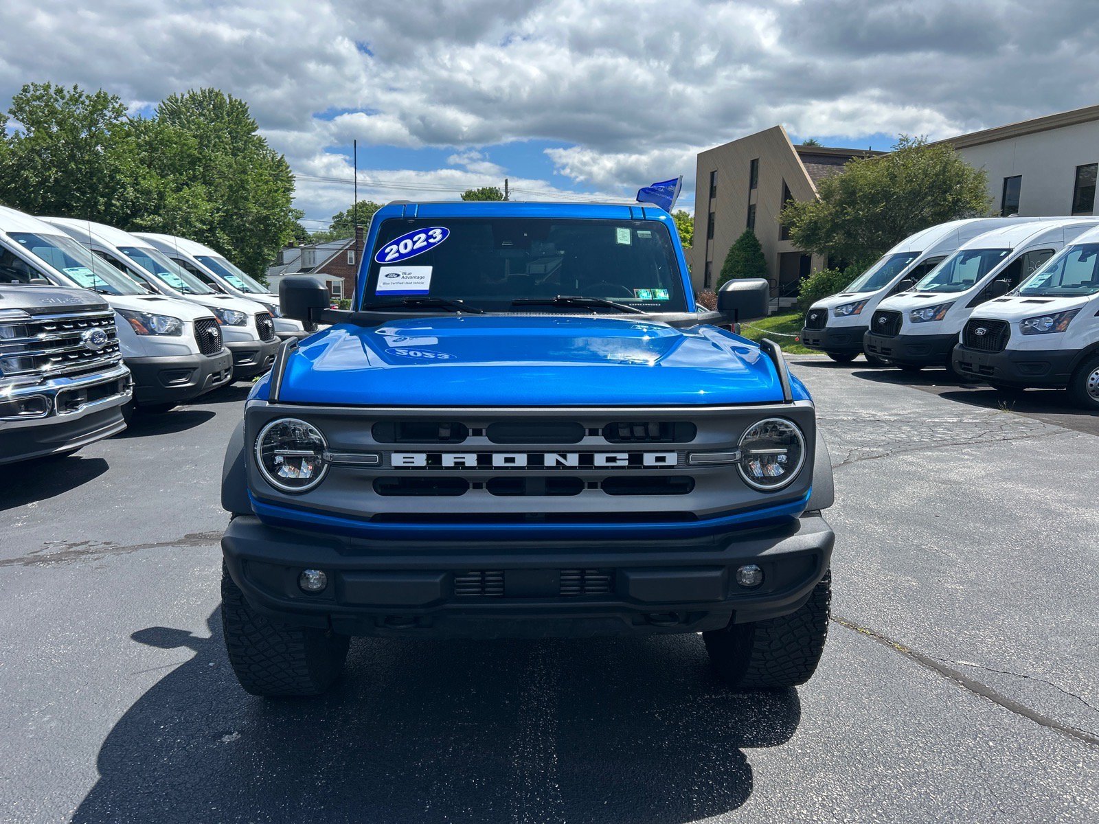 Certified 2023 Ford Bronco Big Bend w/ Sasquatch Package AWD/4WD image 2