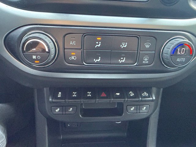 Used 2022 Chevrolet Colorado ZR2 AWD/4WD image 27
