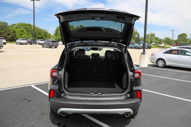 Certified 2024 Ford Escape Platinum AWD/4WD image 11