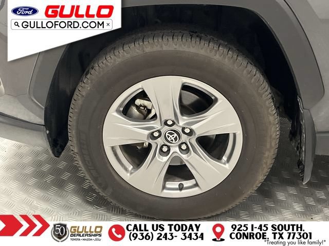 Used 2024 Toyota RAV4 XLE FWD image 30