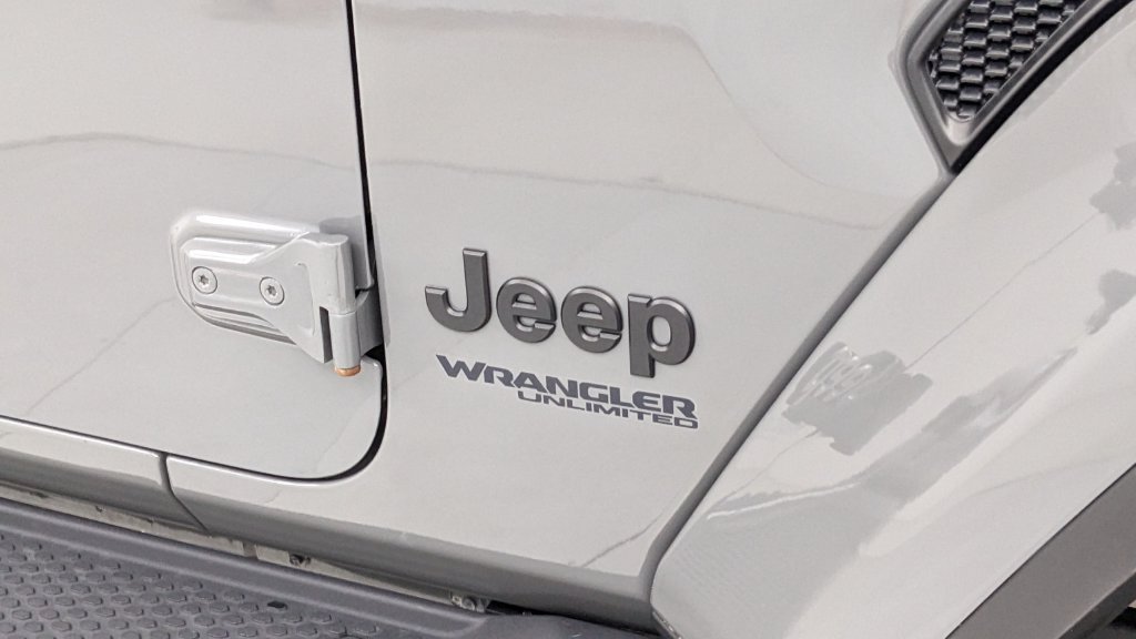Used 2021 Jeep Wrangler Unlimited Sahara AWD/4WD image 40