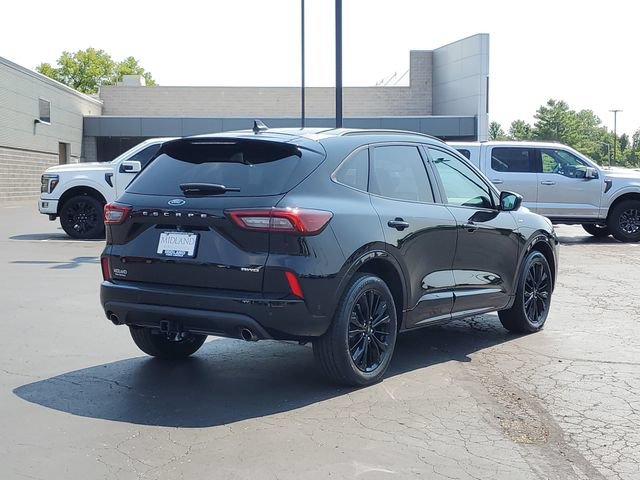 Certified 2023 Ford Escape ST-Line Elite w/ Premium Technology Package AWD/4WD image 3
