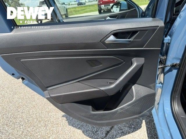 Used 2025 Volkswagen Jetta S FWD image 23