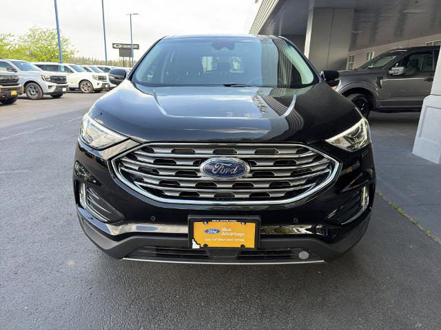 Certified 2024 Ford Edge Titanium w/ Cold Weather Package AWD/4WD image 2