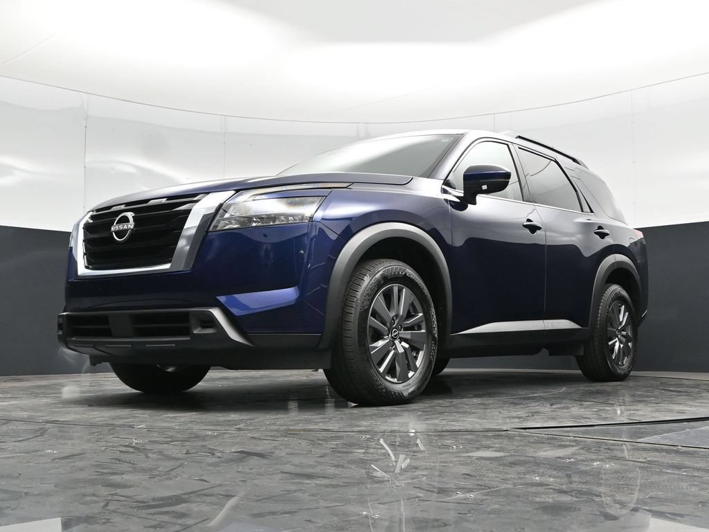 Used 2025 Nissan Pathfinder SV AWD/4WD image 44