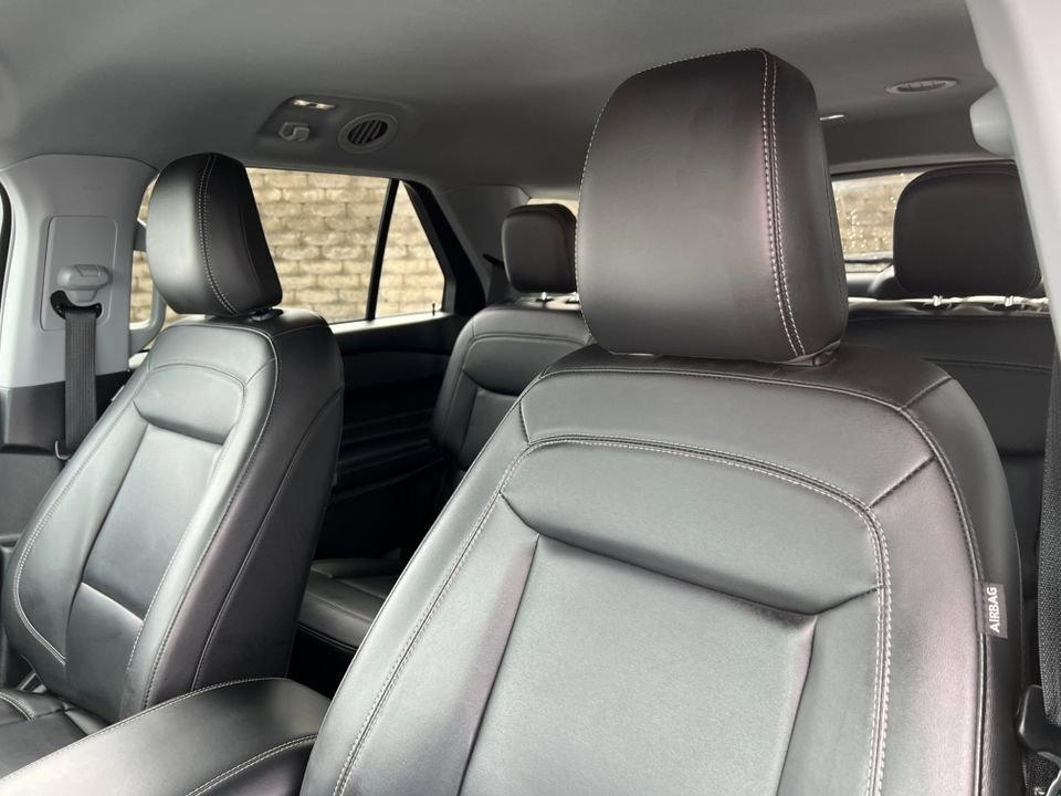 Certified 2023 Ford Explorer XLT w/ Equipment Group 202A image 19