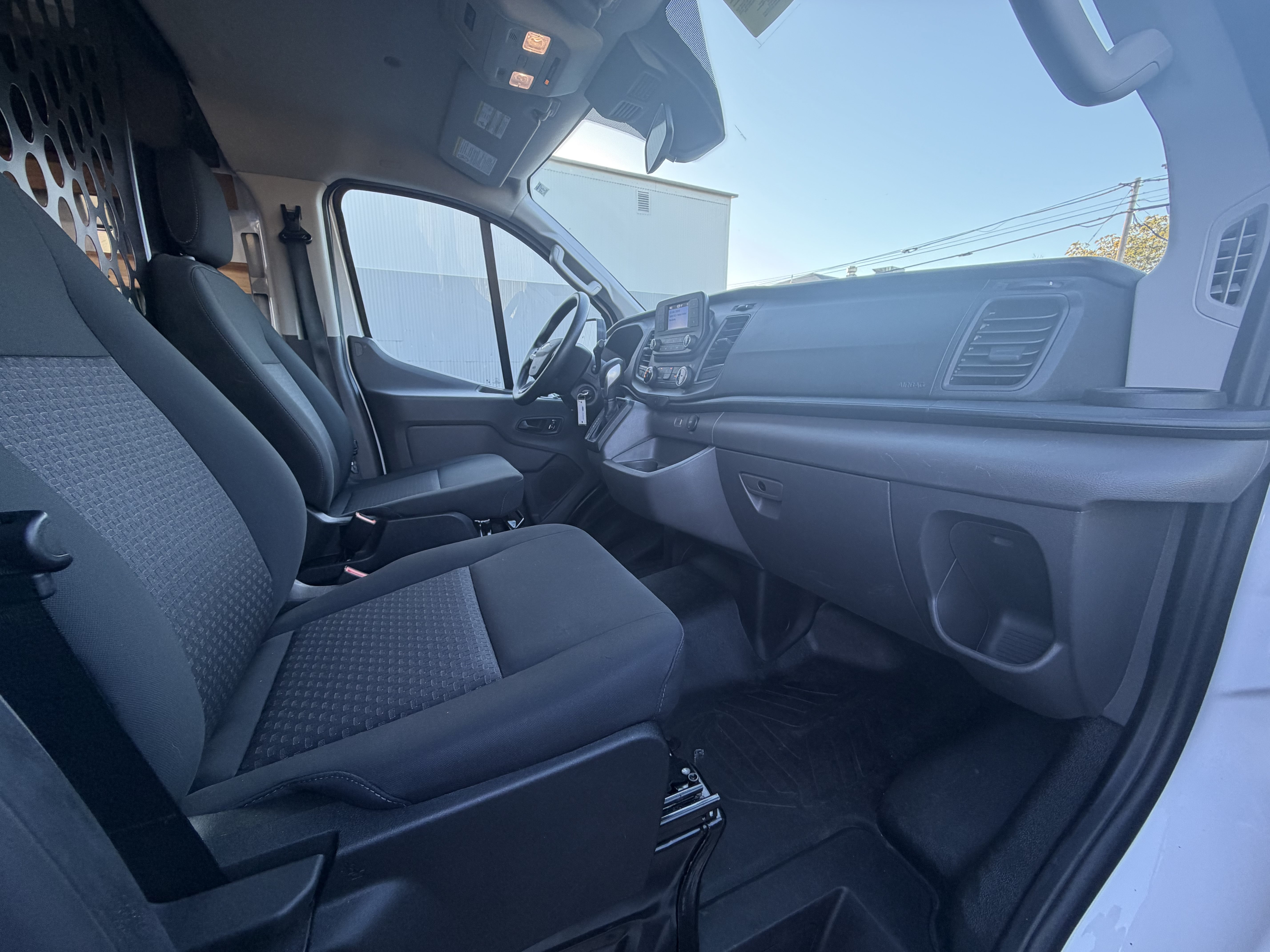 Certified 2025 Ford Transit 250 Low Roof w/ Exterior Upgrade Package RWD image 9