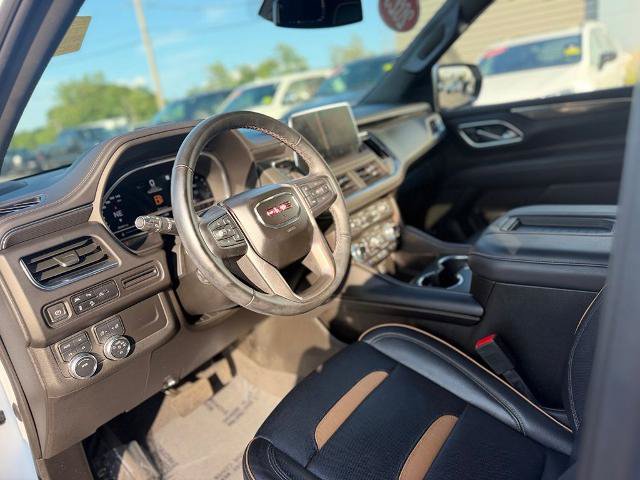 Used 2023 GMC Yukon XL AT4 AWD/4WD image 9