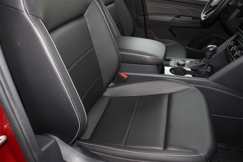 Used 2023 Volkswagen Atlas Cross Sport SE w/ Black Wheel Package image 27