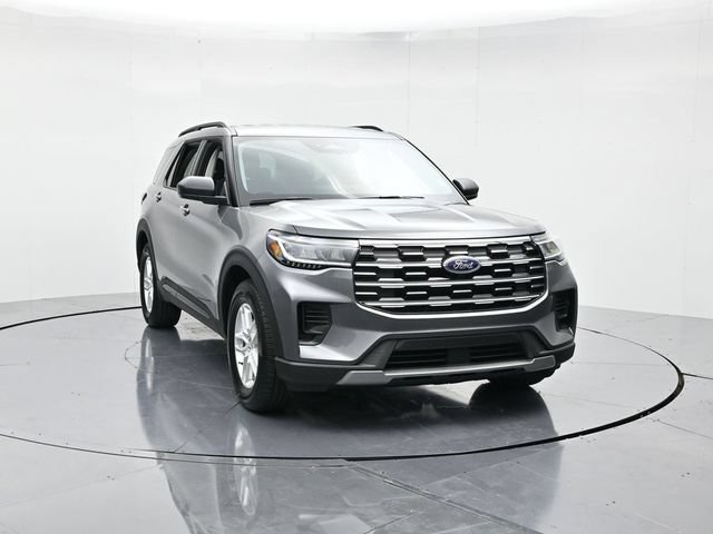 Certified 2026 Ford Explorer Active RWD image 4