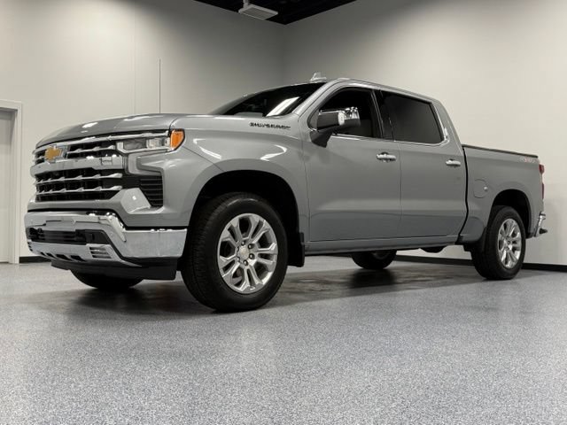 Used 2025 Chevrolet Silverado 1500 LTZ w/ LTZ Premium Package AWD/4WD image 5