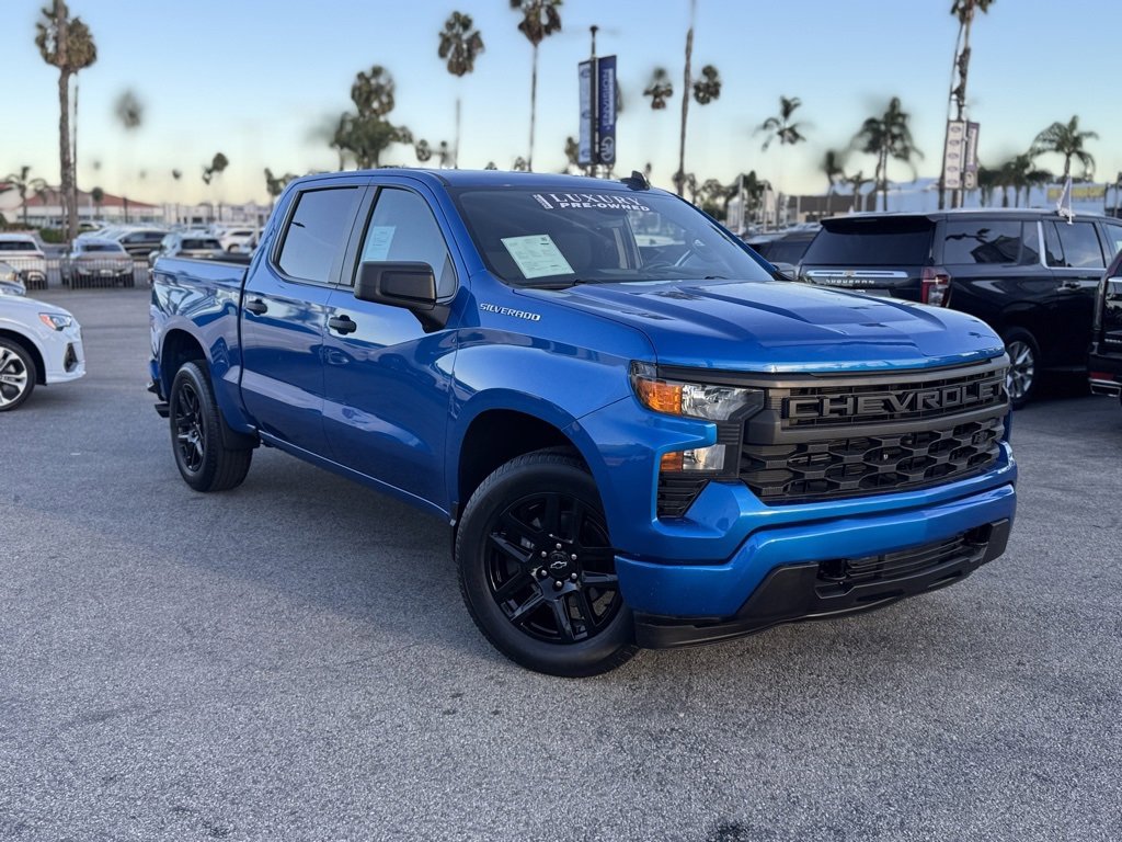 Used 2022 Chevrolet Silverado 1500 Custom image 2