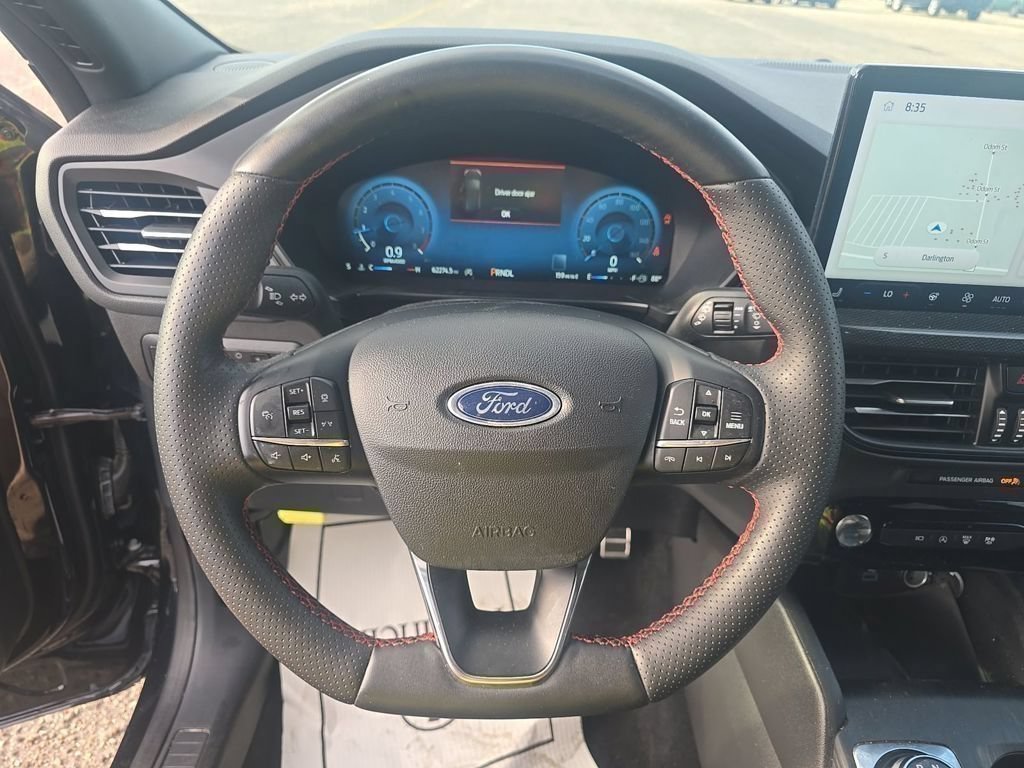 Certified 2023 Ford Escape ST-Line Select w/ Tech Pack #2 AWD/4WD image 5