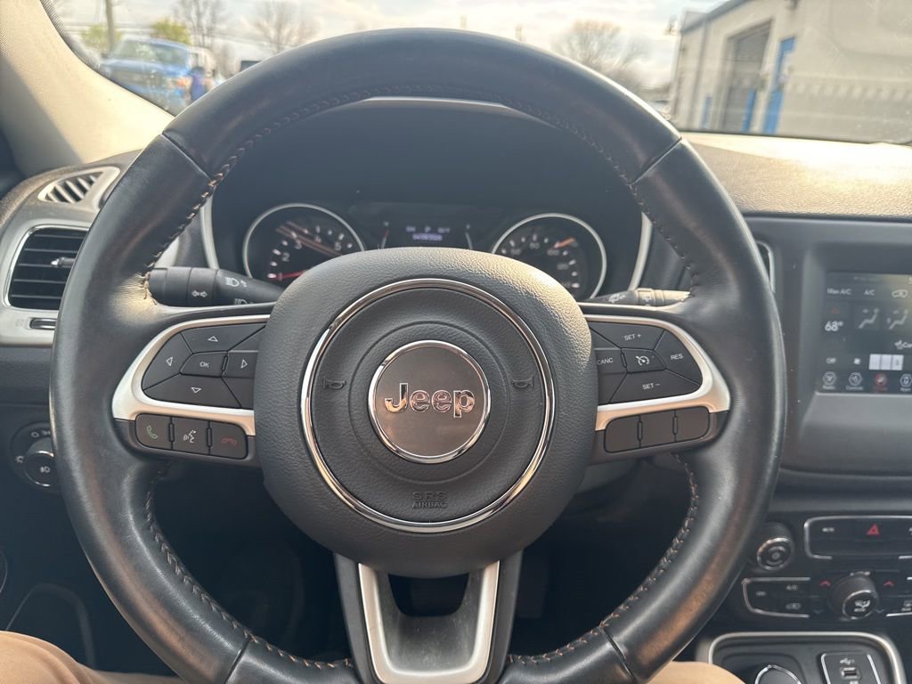 Used 2019 Jeep Compass Latitude w/ Cold Weather Group image 18
