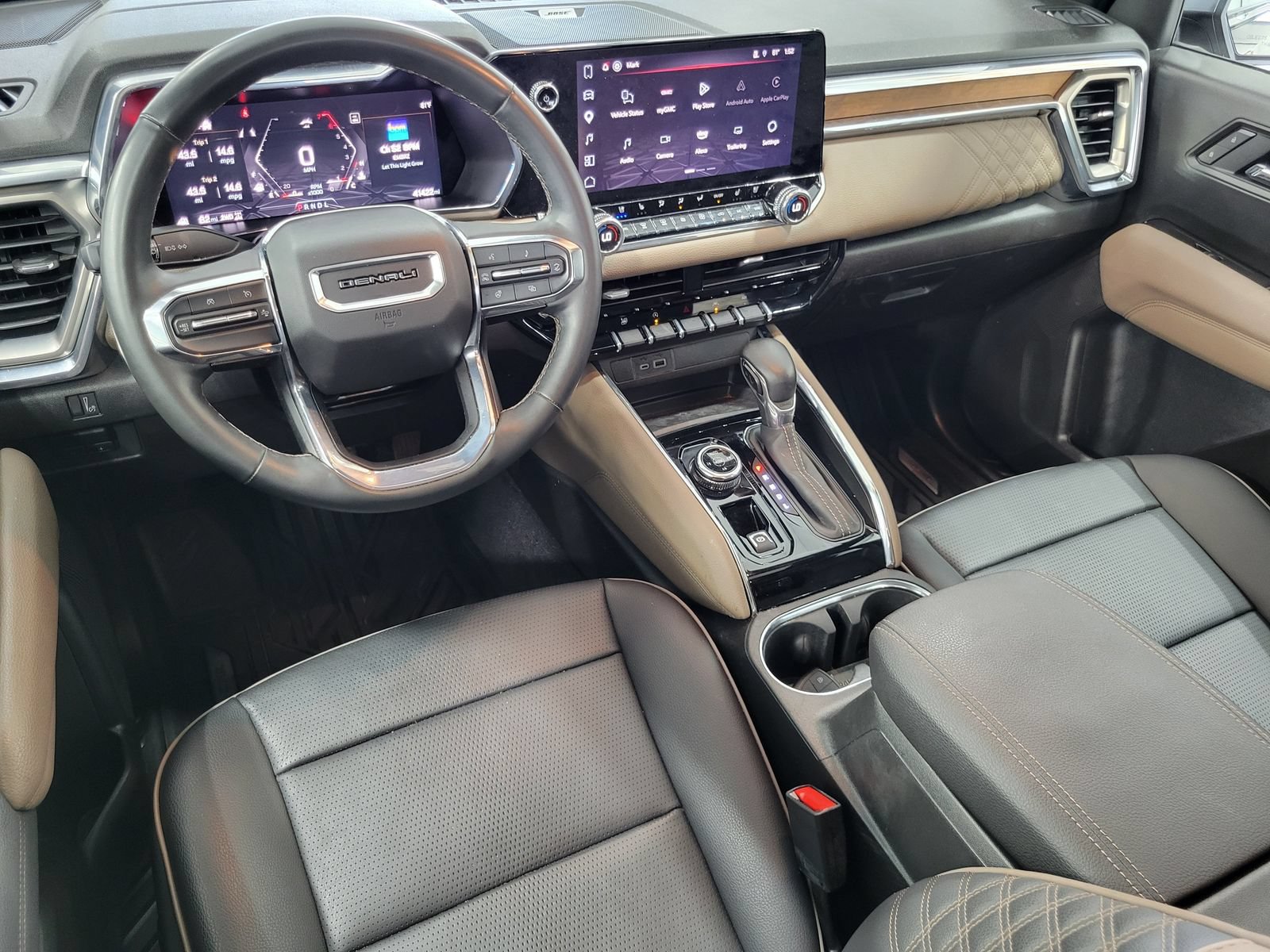 Used 2025 GMC Canyon Denali AWD/4WD image 26