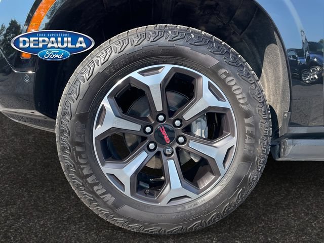 Used 2025 GMC Yukon AT4 Ultimate w/ LPO, Floor Liner Package AWD/4WD image 18
