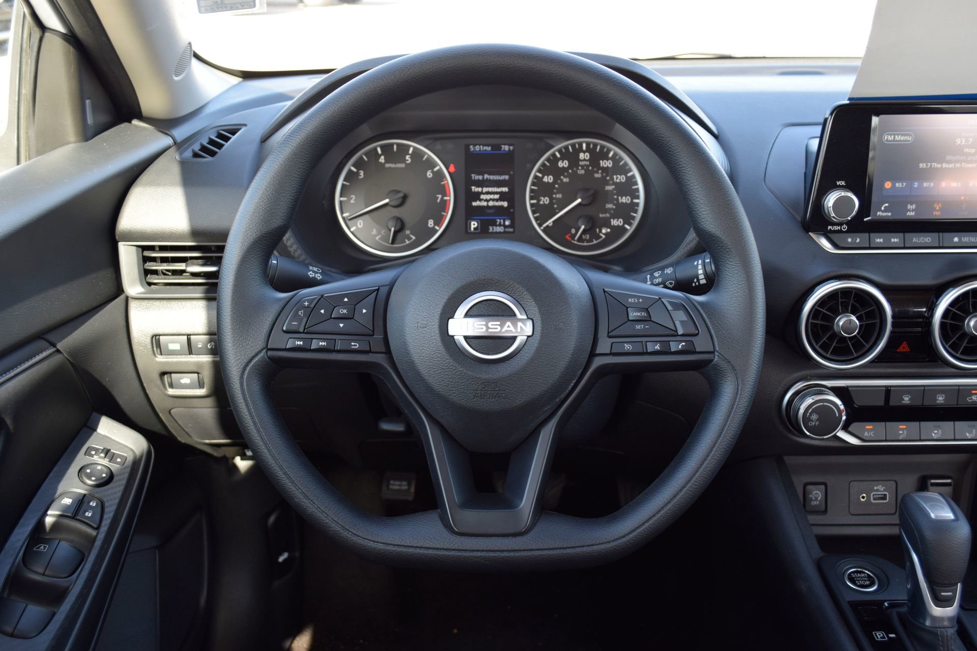 Used 2025 Nissan Sentra S image 8