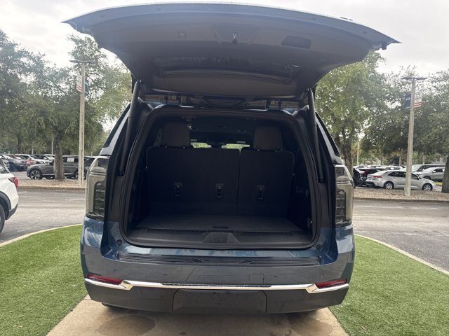 Used 2025 Chevrolet Tahoe LT w/ Comfort Package RWD image 6