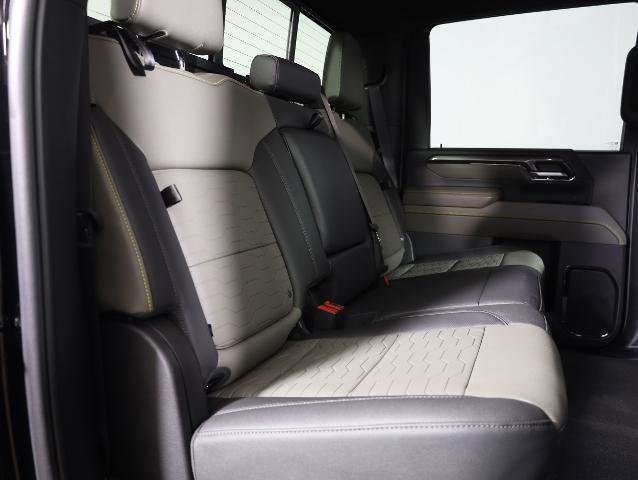 Used 2024 Chevrolet Silverado 2500 ZR2 w/ Technology Package AWD/4WD image 10