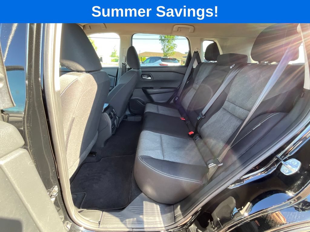 Used 2025 Nissan Rogue SV AWD/4WD image 32