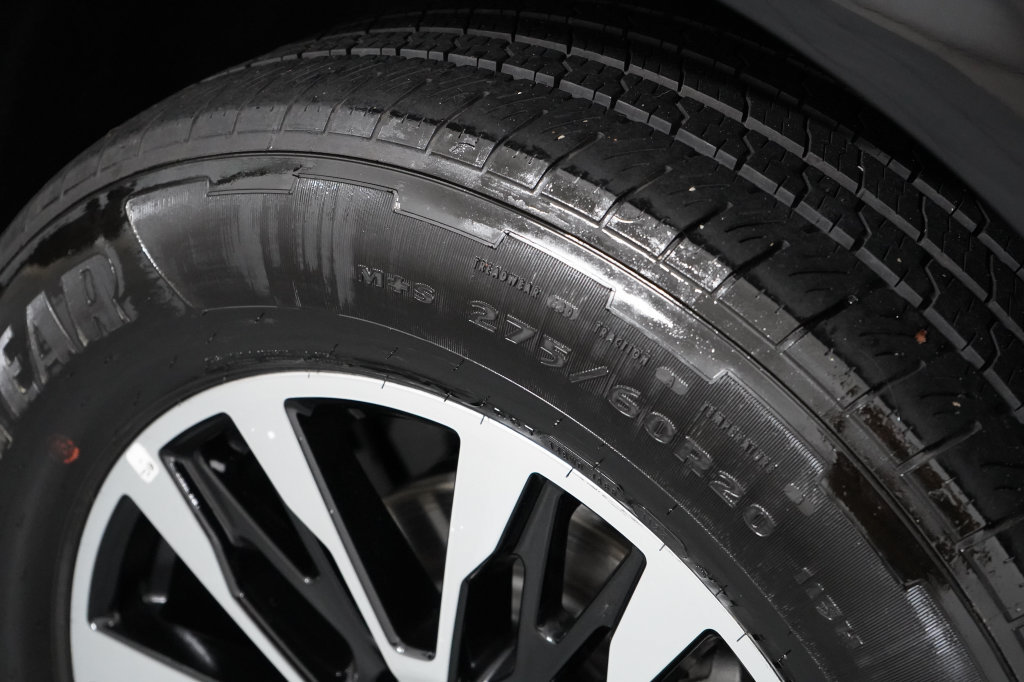 Certified 2025 Ford Expedition Platinum AWD/4WD image 39