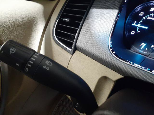 Certified 2019 Ford Taurus SE FWD image 16
