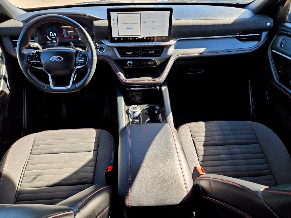 Certified 2025 Ford Explorer ST-Line AWD/4WD image 13