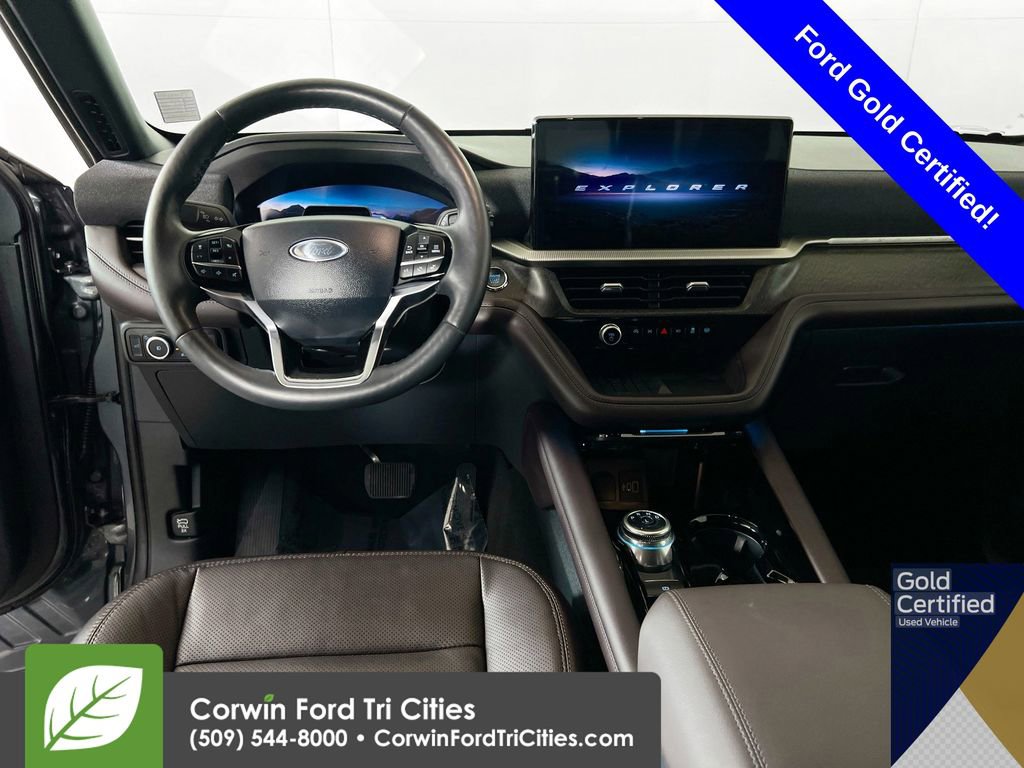 Certified 2025 Ford Explorer Platinum w/ LUX Leather Package image 27