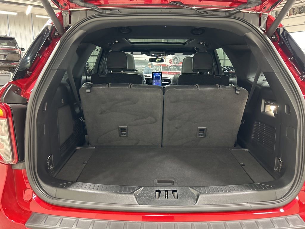 Certified 2022 Ford Explorer ST w/ Equipment Group 401A image 35