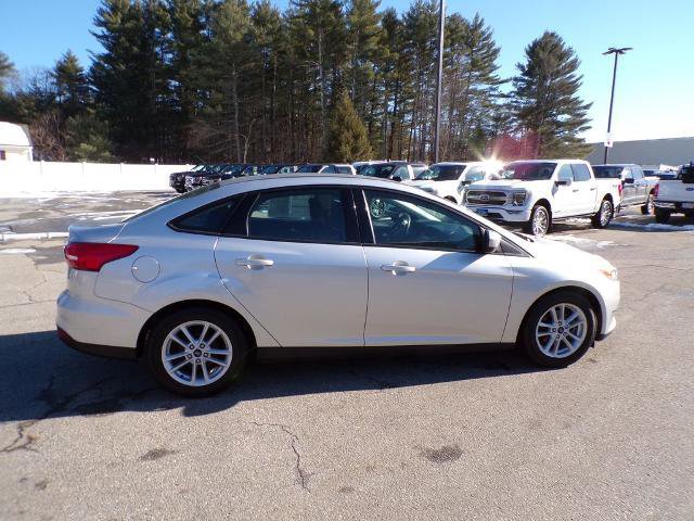 Certified 2018 Ford Focus SE image 6