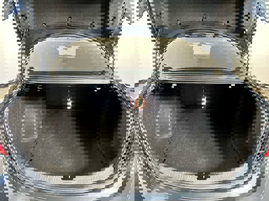 Used 2021 Chevrolet Malibu RS image 20