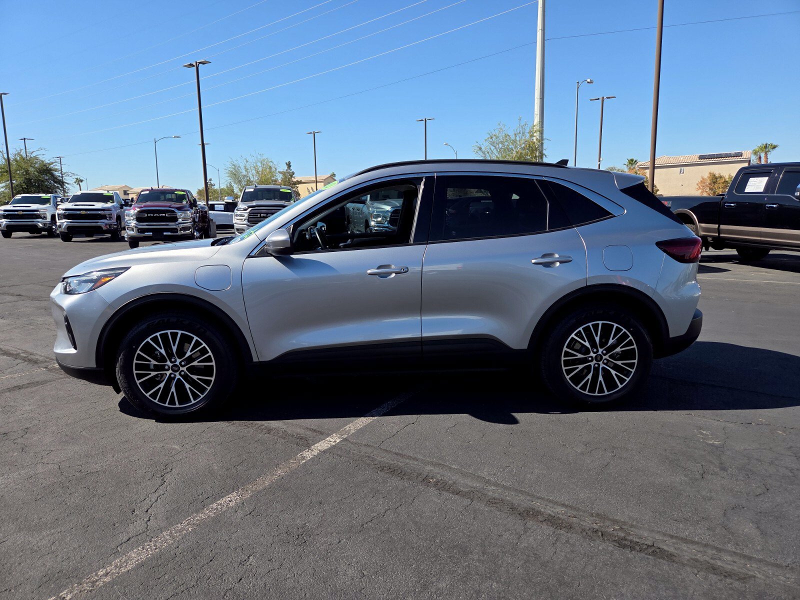Certified 2023 Ford Escape SE FWD image 3