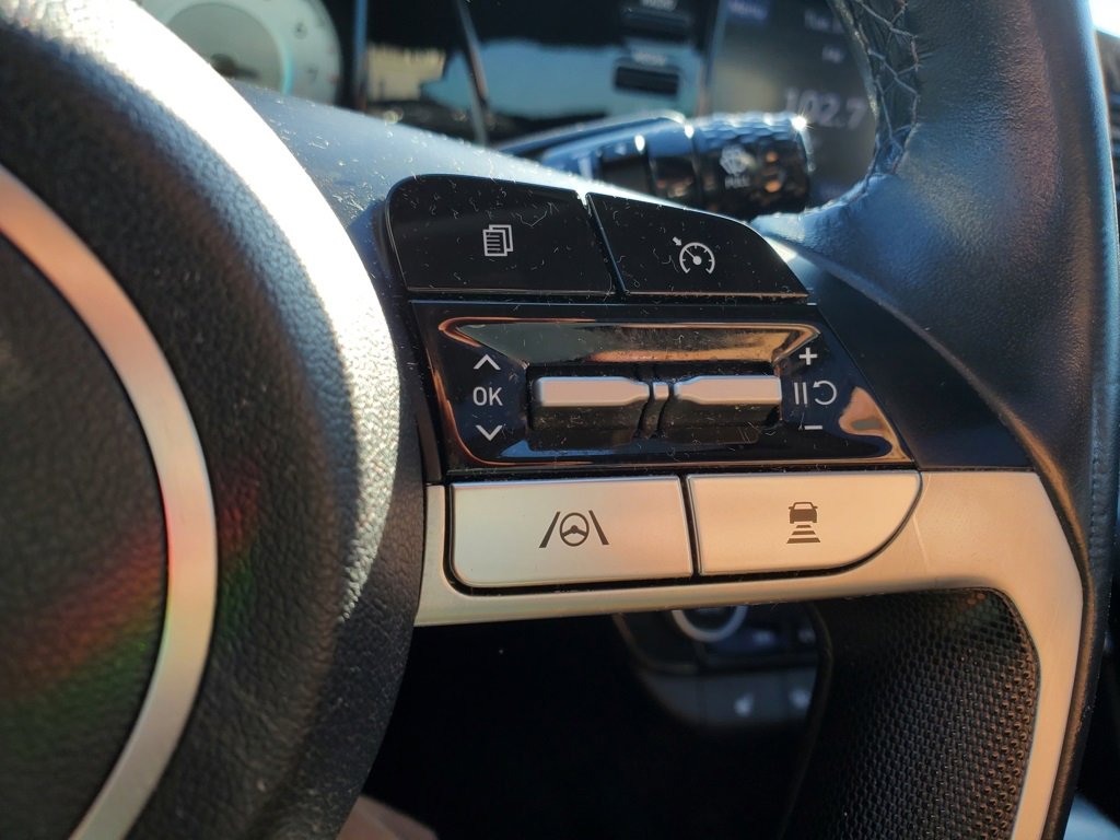 Used 2022 Hyundai Elantra SEL w/ Convenience + Premium Package image 18