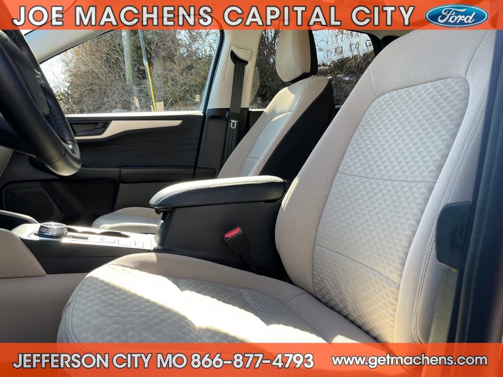 Certified 2022 Ford Escape SE w/ Convenience Package image 18