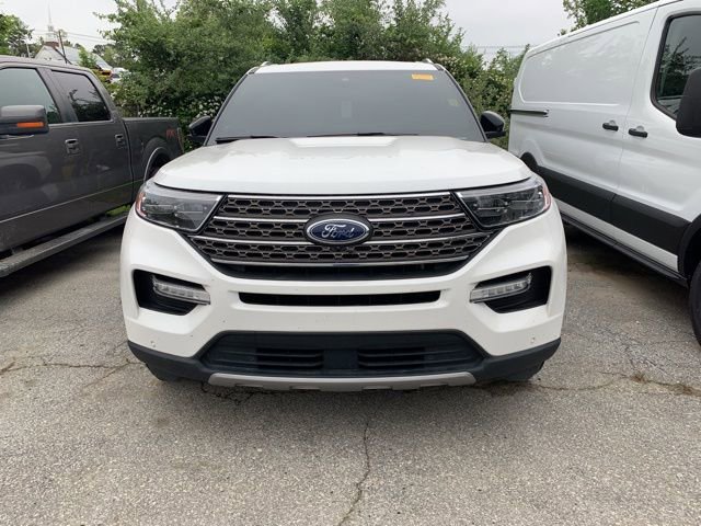 Certified 2024 Ford Explorer King Ranch w/ Technology Package AWD/4WD image 3