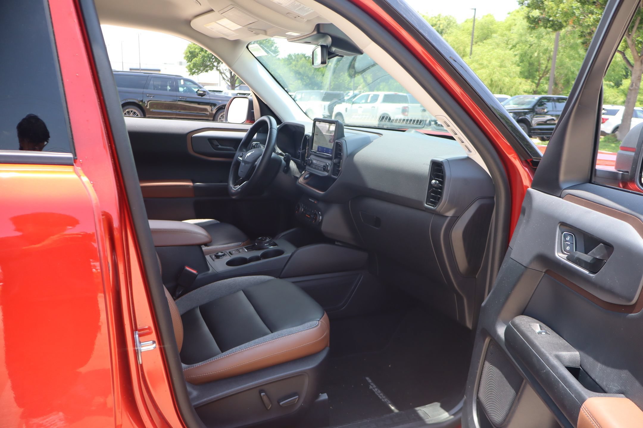 Certified 2023 Ford Bronco Sport Outer Banks AWD/4WD image 29