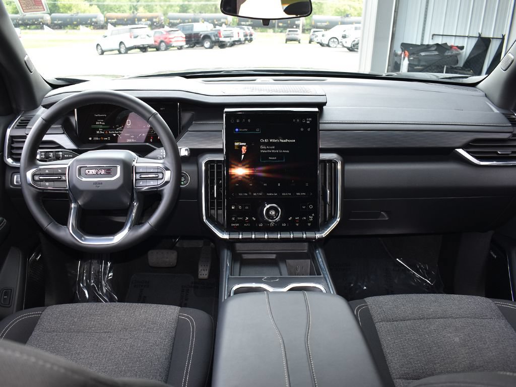 Used 2025 GMC Acadia Elevation AWD/4WD image 4
