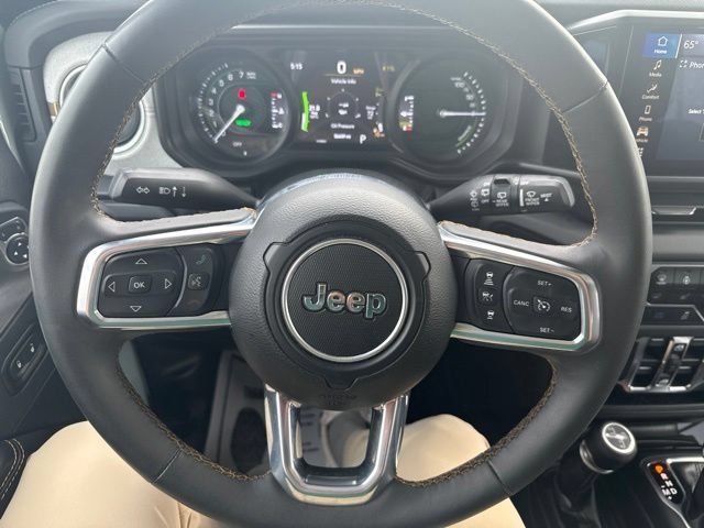 Used 2024 Jeep Wrangler Unlimited Sahara AWD/4WD image 20
