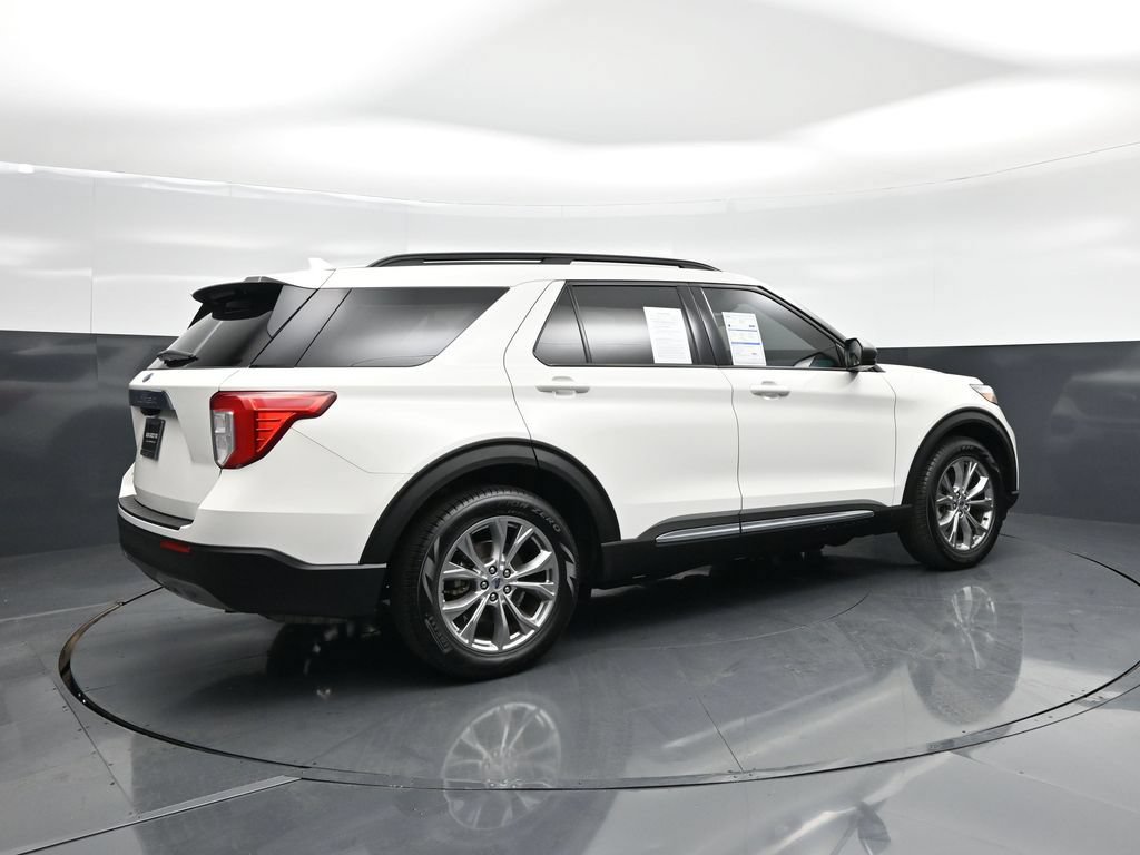 Certified 2021 Ford Explorer XLT w/ Equipment Group 202A RWD image 24