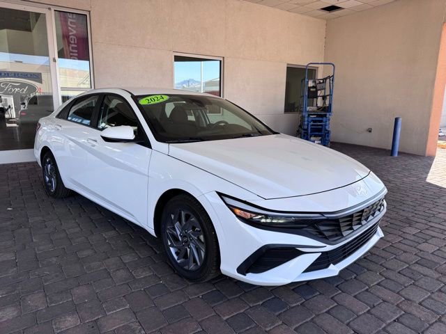 Used 2024 Hyundai Elantra SEL image 7