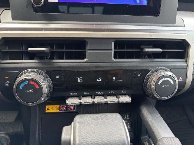 Used 2024 Toyota Tacoma SR5 AWD/4WD image 16