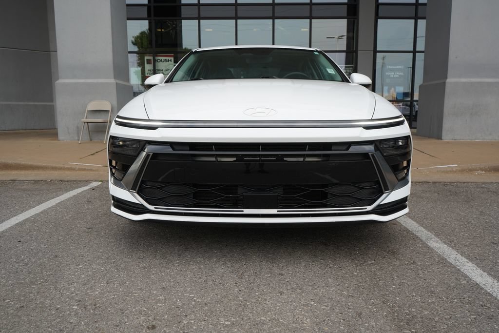Used 2025 Hyundai Sonata SEL FWD image 3