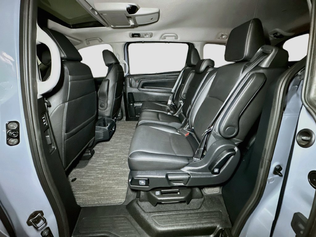 Used 2023 Honda Odyssey Touring image 32