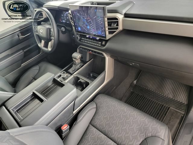 Used 2025 Toyota Tundra Limited AWD/4WD image 19