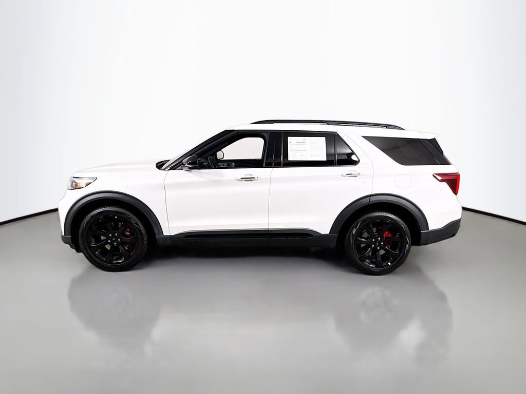 Certified 2024 Ford Explorer ST w/ Equipment Group 401A image 2