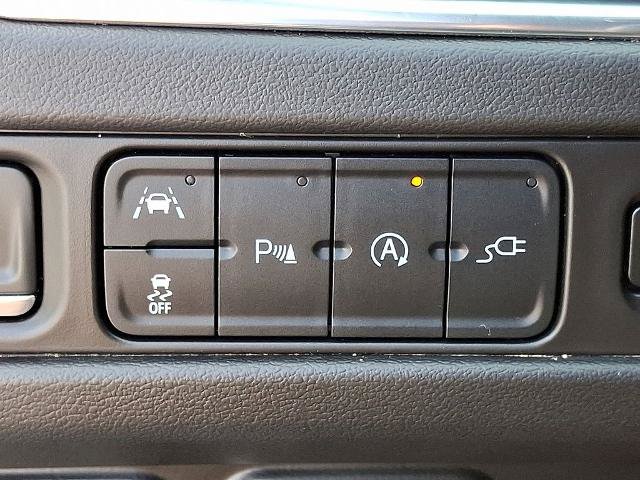 Used 2022 Chevrolet Suburban LT AWD/4WD image 26