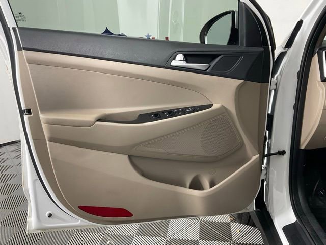 Used 2021 Hyundai Tucson Value w/ Cargo Package image 11